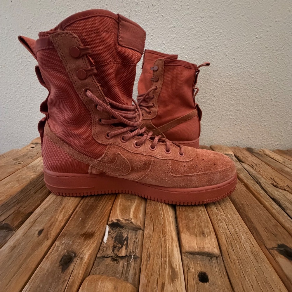 Nike SF Air Force 1 High 11.5 Dust Peach Suede Military Boots 864024-204
